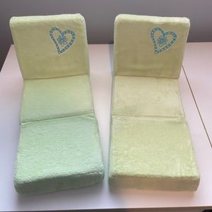 American girl set of two flip chairs